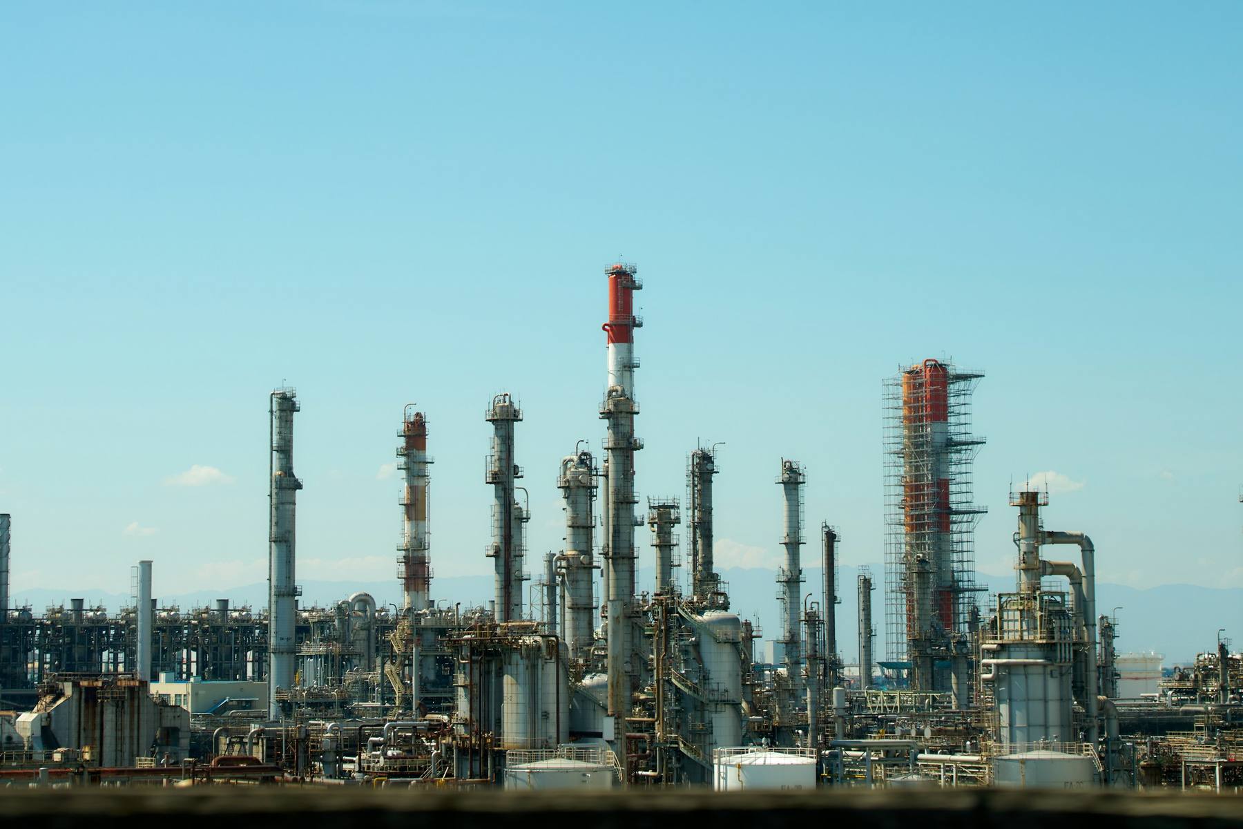 Process plant in daylight